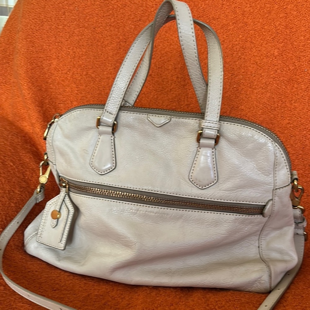 Elegant Cream Leather Handbag